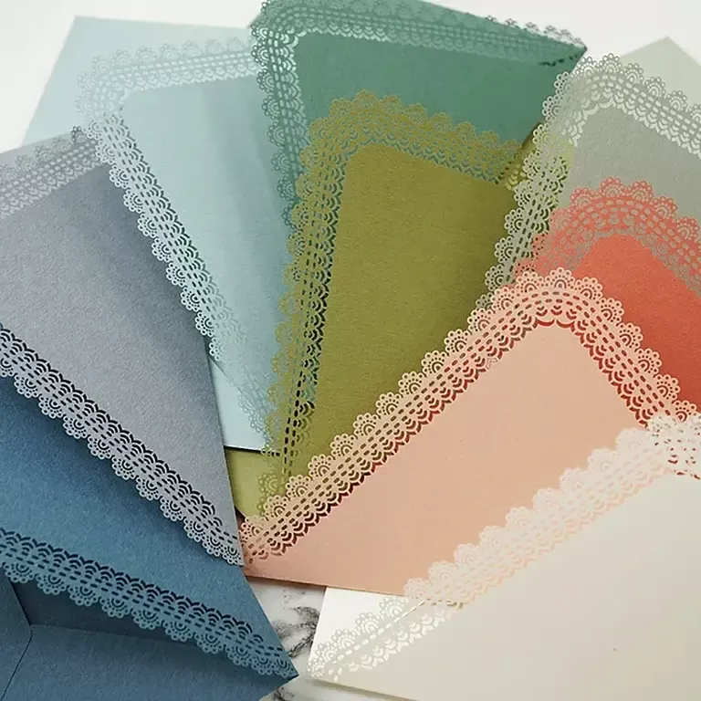 [1760-RED] Embroidered Envelopes - أظرف دانتيل (أحمر)