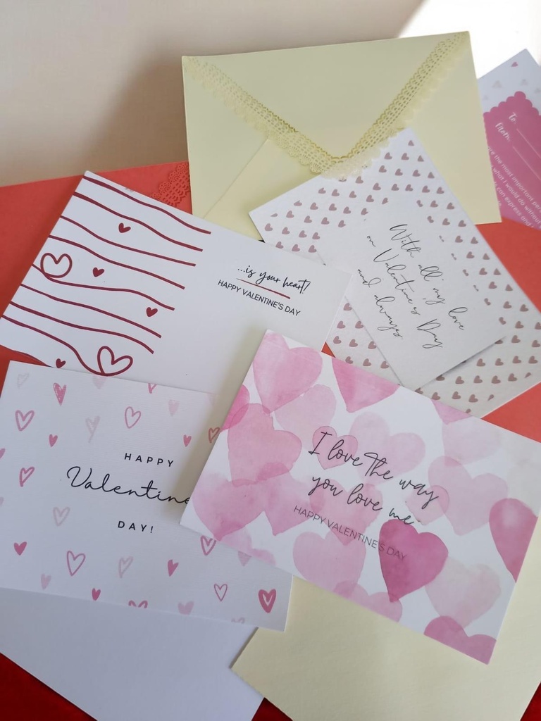 [3465-R-LHEARTS] Limited Edition | Valentine’s Day Card and envelope كارت عيد الحب مع ظرف | اصدار محدود (Large hearts, Red)